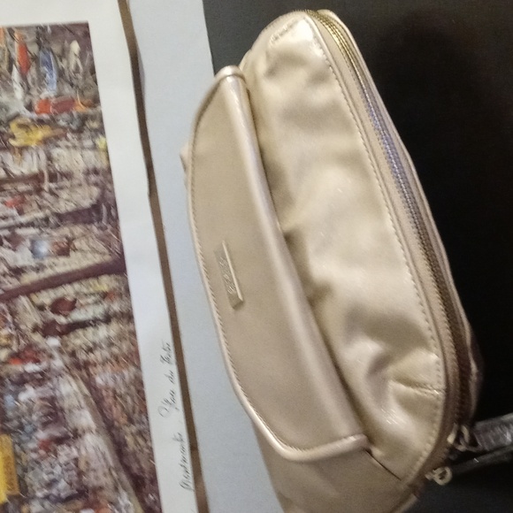 Versace Parfums Elegant Gold Women’s Bag - Picture 6 of 10